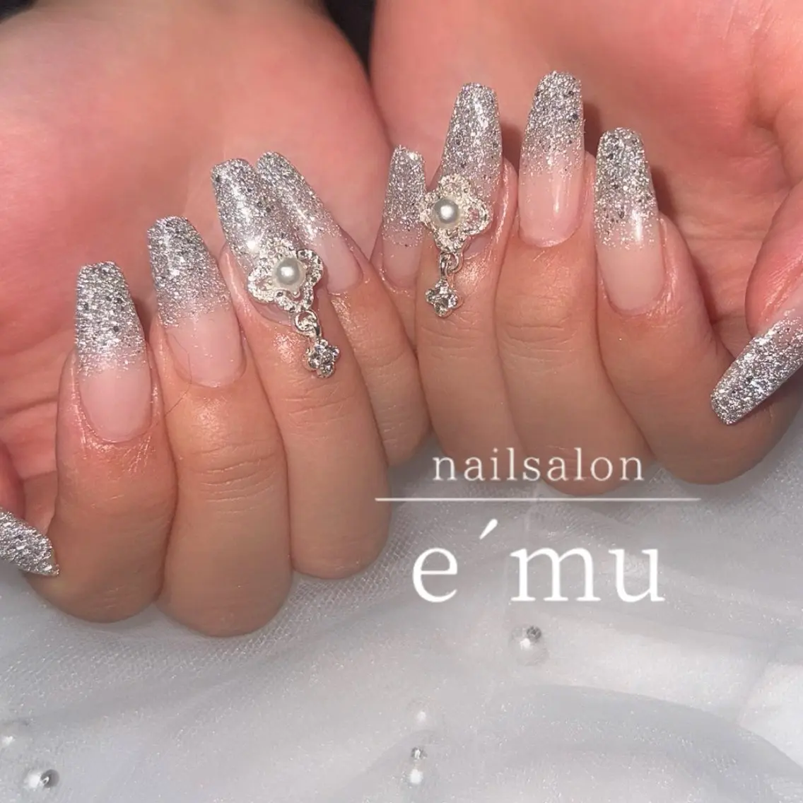 ネイル フラッシュネイル ハンドネイル nailsalon e´muのネイルデザイン