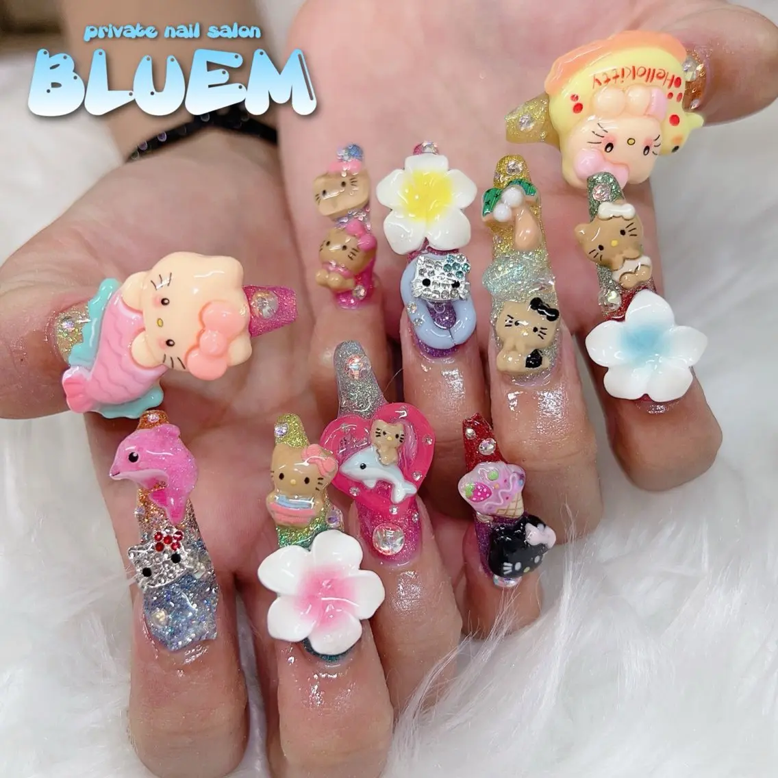ネイル ハンドネイル BLUEM なな🐶のネイルデザイン