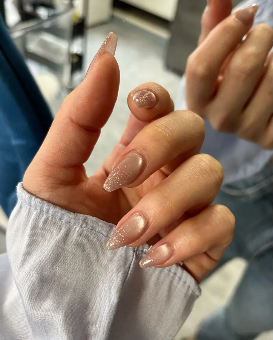 ネイル マグネットネイル NailByua 武蔵新城徒歩4分のネイルデザイン