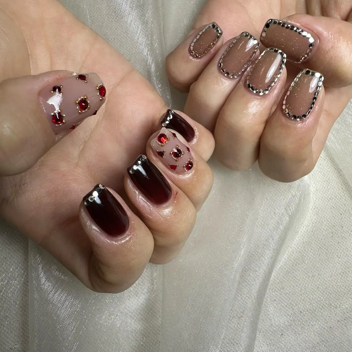 ネイル ハンドネイル 里見 麗のネイルデザイン