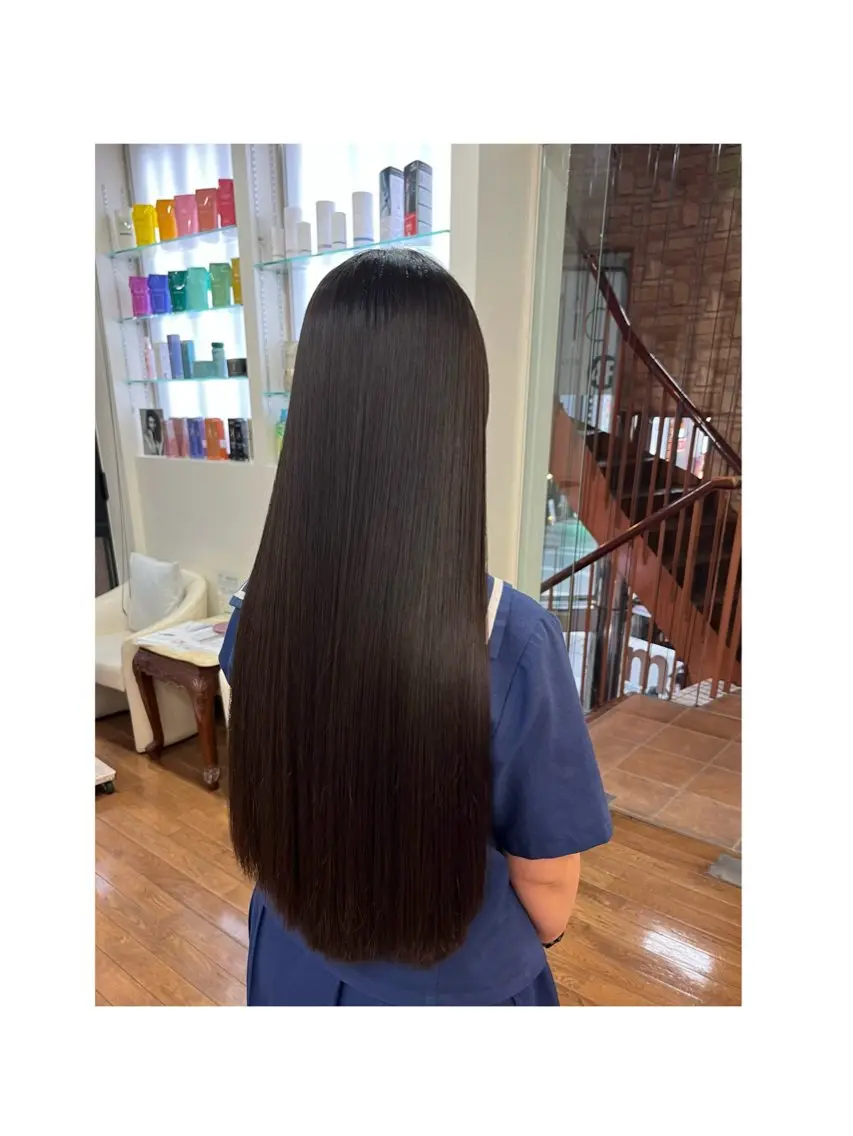 ロング ロング 縮毛矯正 うえだ りおのヘアスタイル