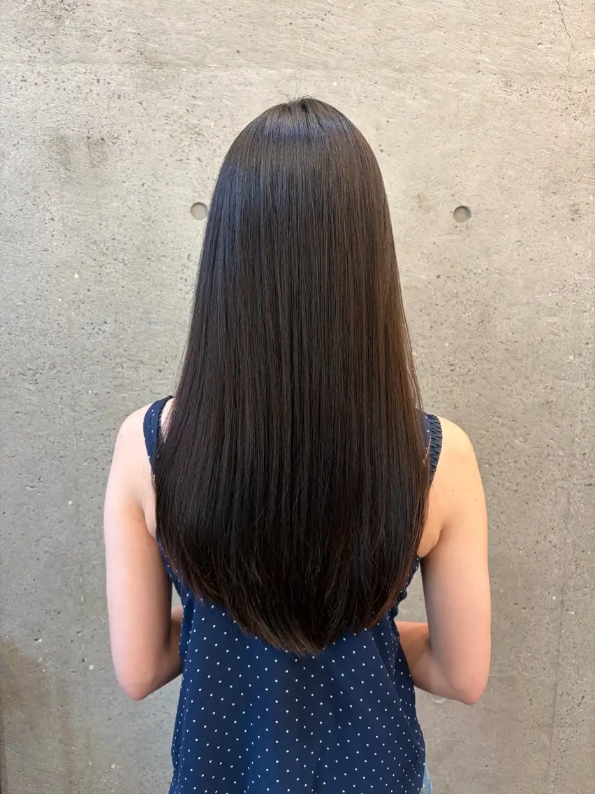 ロング トリートメント 白木 優花のヘアスタイル