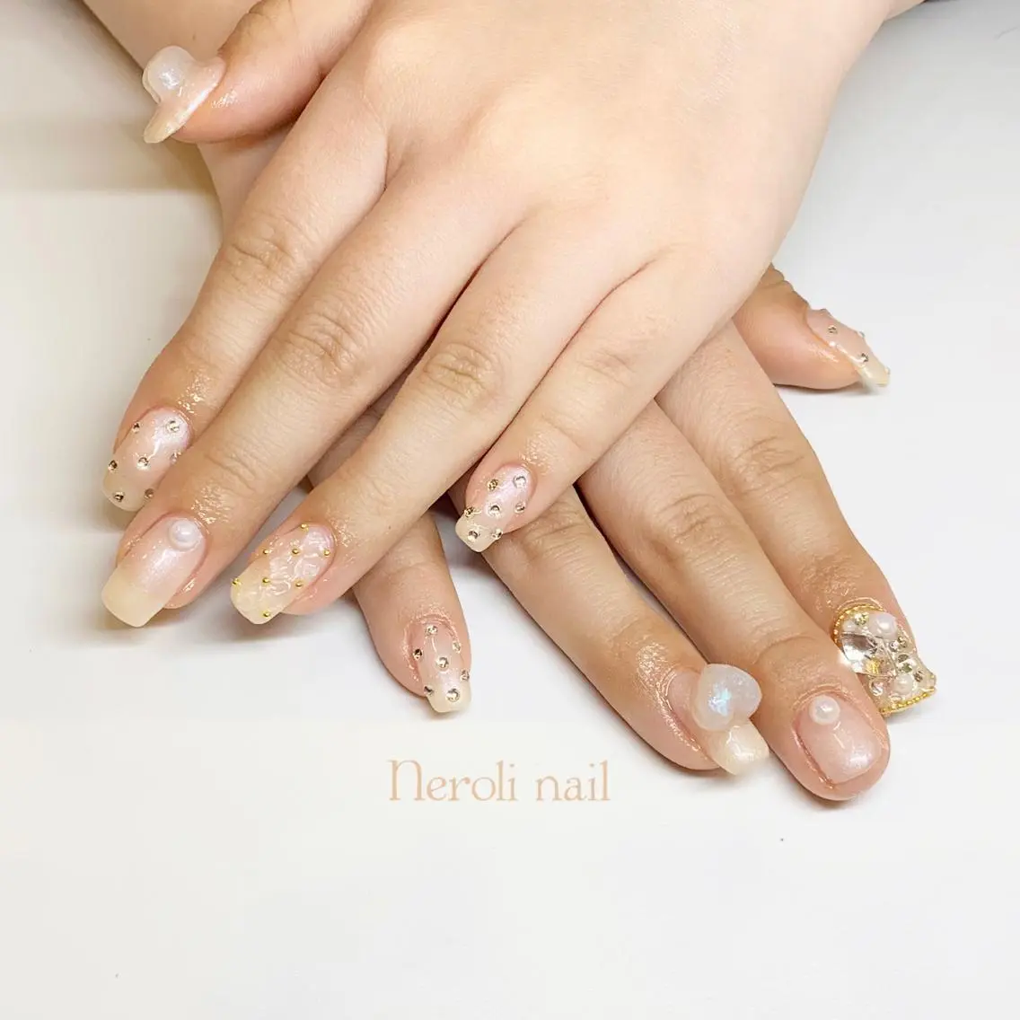 セミロング ネイル Neroli nailのネイルデザイン