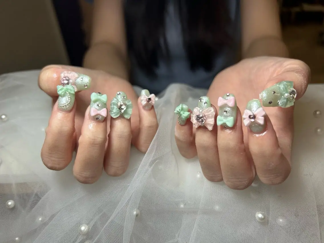 ネイル ハンドネイル 🎀 アネラ しま  🎀のネイルデザイン