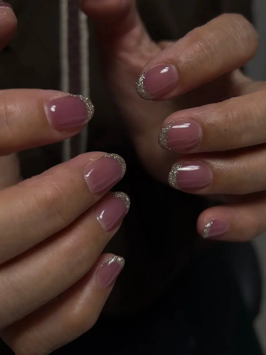 ネイル フレンチネイル ラメ(グリッター) ハンドネイル Hues  Nail Sasaraのネイルデザイン