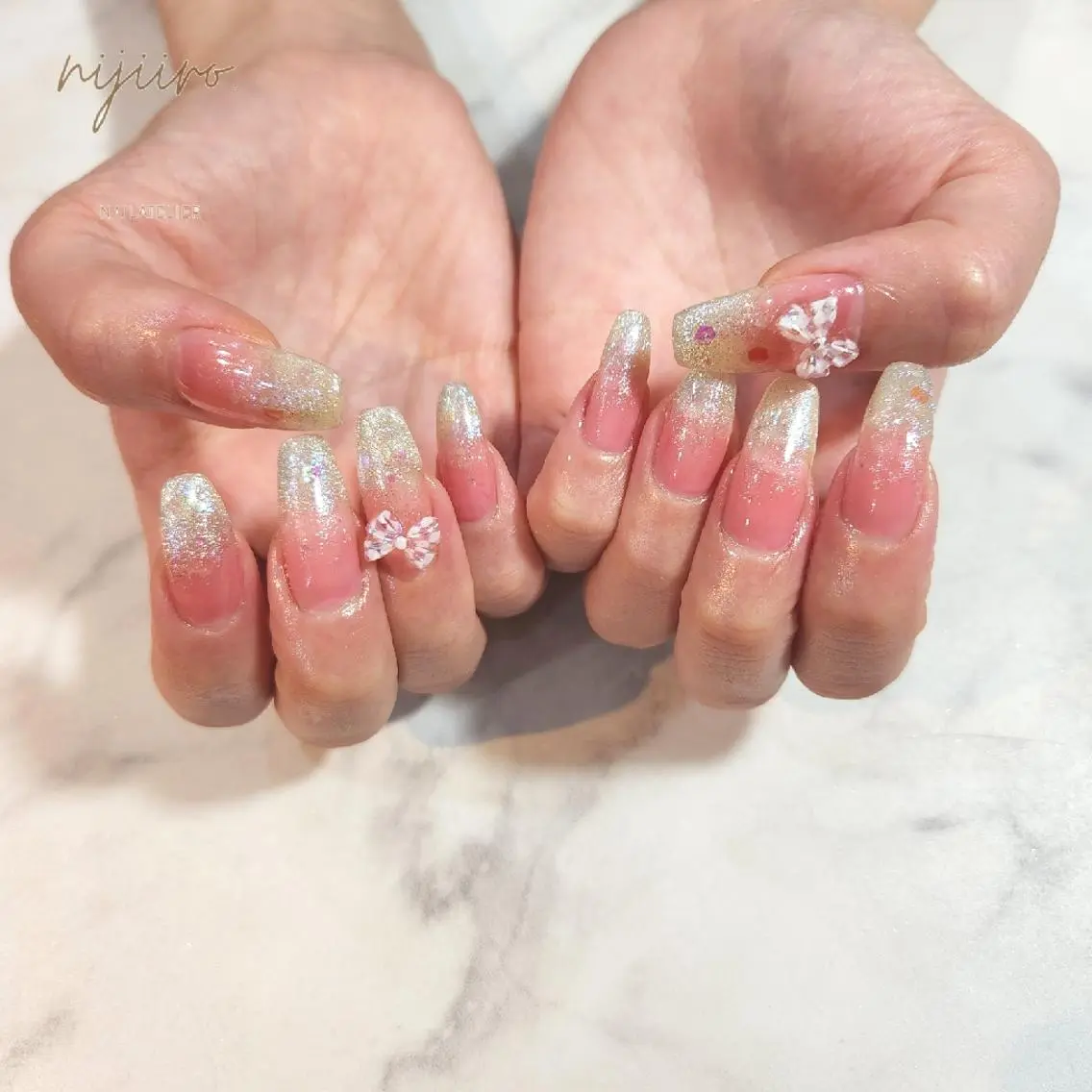 ネイル ハンドネイル nijiiro🌈 サトウのネイルデザイン