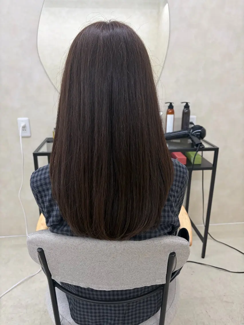 セミロング カラー ヘアカラー トリートメント 《艶髪カラースパ》 💕Natsukiのヘアスタイル