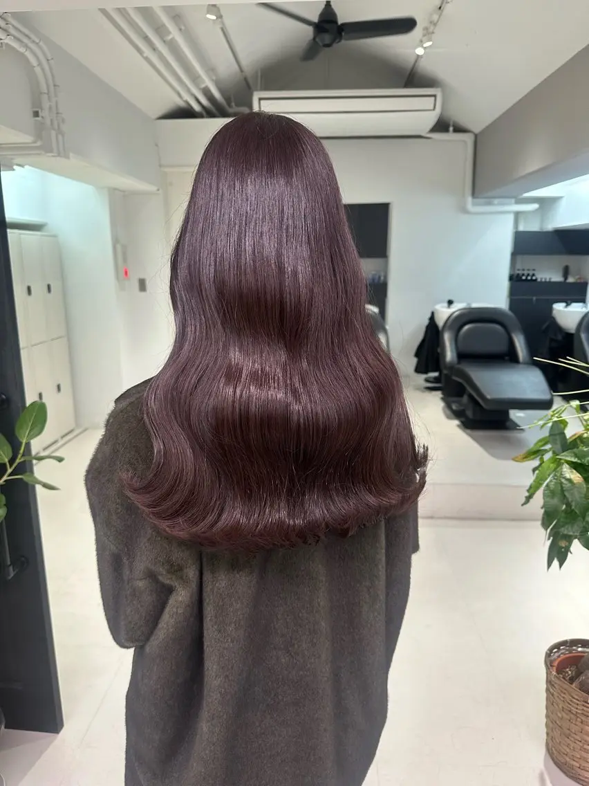 ロング カラー ブリーチ ハイトーンカラー ブリーチなしカラー ボブ ロング カット ヘアカラー トリートメント REINA☁️透明感 カラー/ぷつっと♡のヘアスタイル