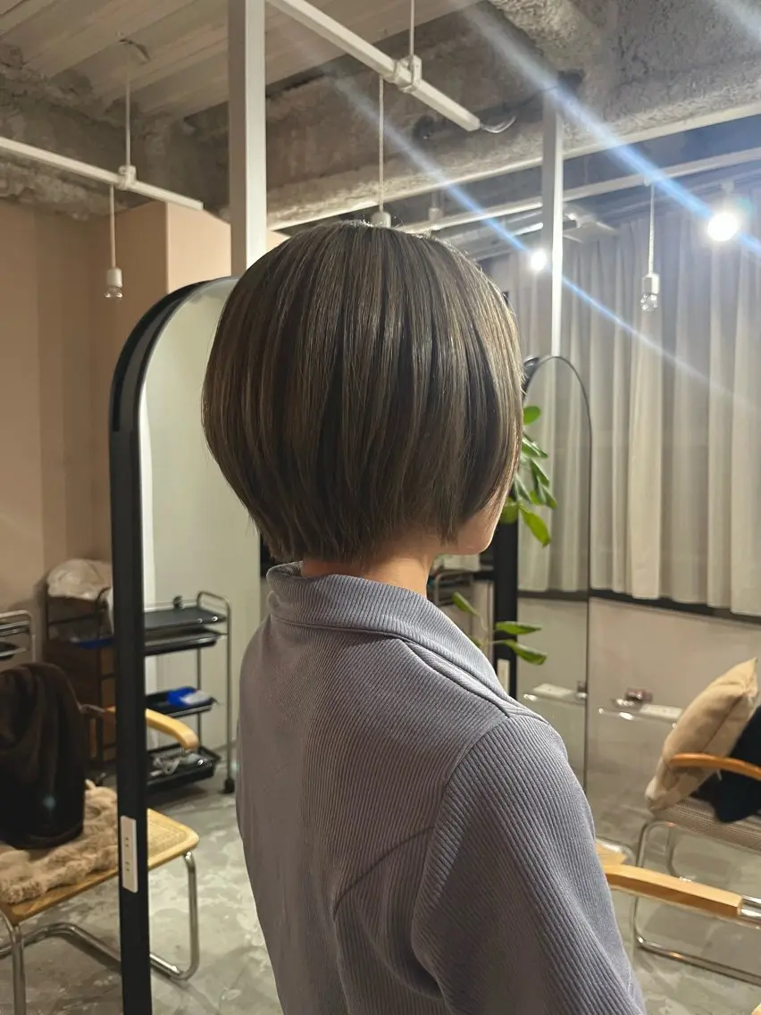 ショート レイヤーカット ショートヘア Miu カットモデル🌼のヘアスタイル