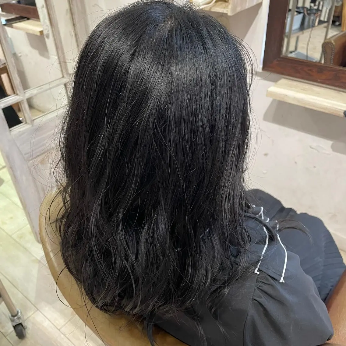 セミロング カラー 北川 智海のヘアスタイル