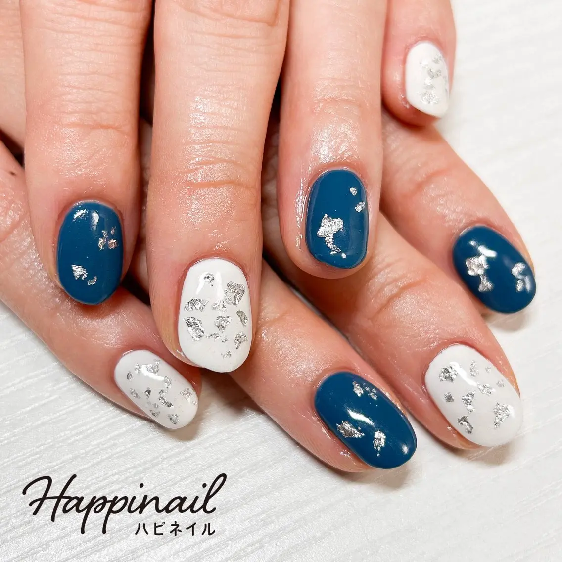 ネイル アートネイル ワンカラーネイル シンプルネイル ケアが得意なサロン Happinailのエステ・リラクイメージ