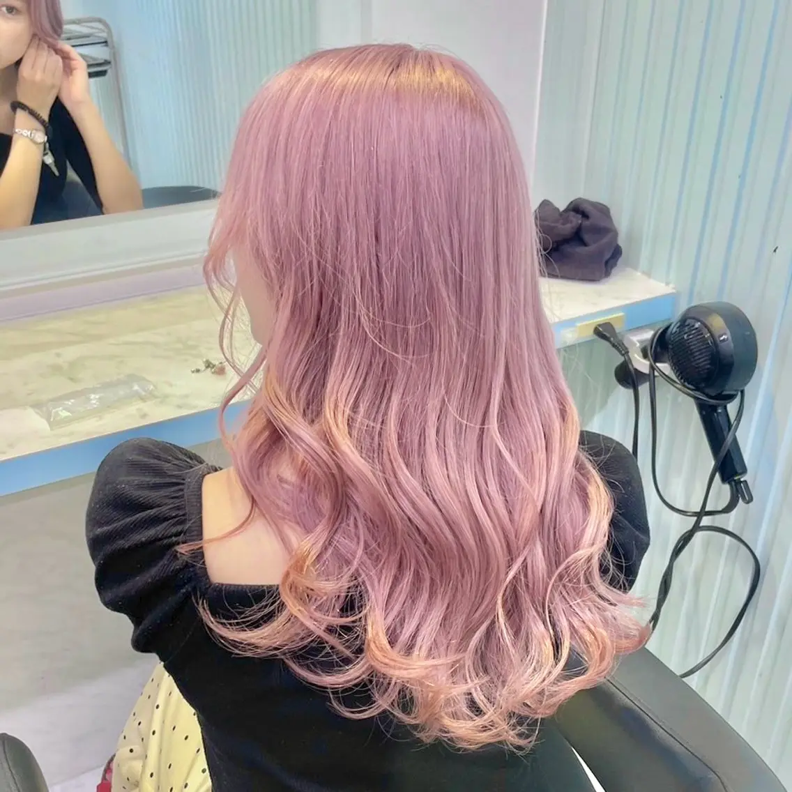セミロング カラー ヘアアレンジ 韓国レイヤー＆ピンク 艶髪🩶maikoのヘアスタイル