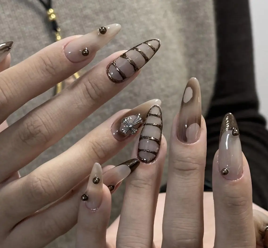 ネイル ハンドネイル Pure&Rich Nailのネイルデザイン