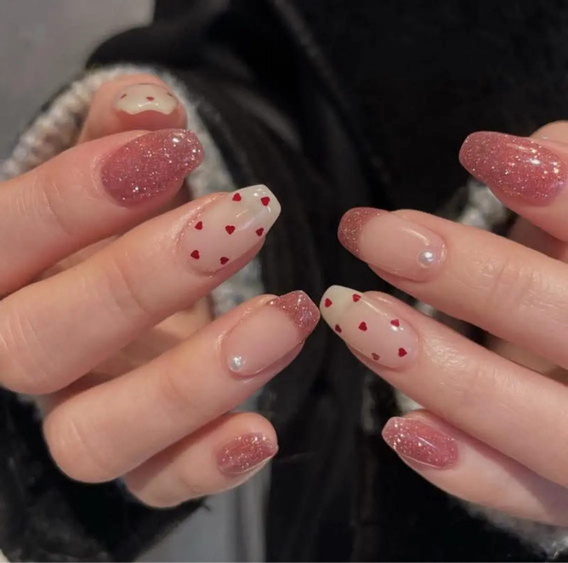 ネイル グラデーション キラキラネイル ワンカラーネイル 冬ネイル Jenn Nail Salonのネイルデザイン
