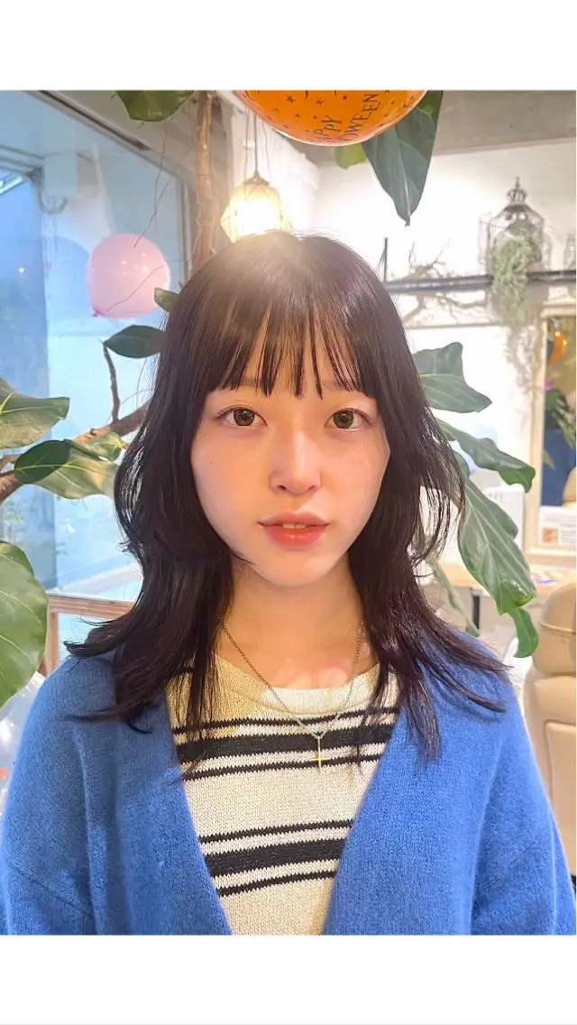 セミロング 顔周りカット レイヤーカット zest kalonのヘアスタイル