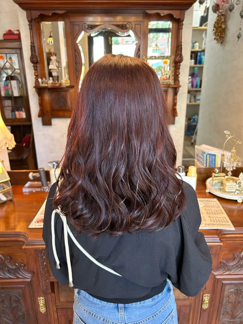 ミディアム カラー ブリーチ イルミナカラー ラベンダーカラー ブリーチなしカラー ピンクカラー ヘアカラー トリートメント FAVOR Emiのヘアスタイル