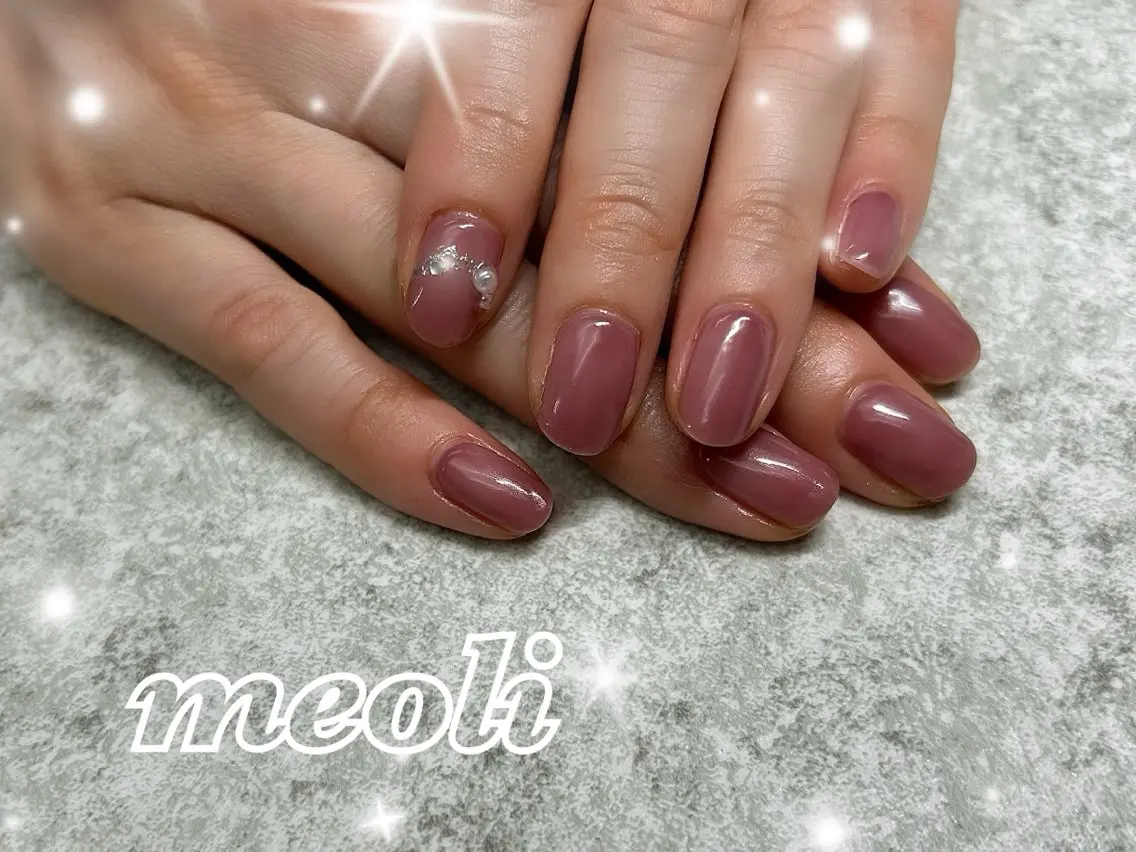ネイル ホログラムネイル ラメ(グリッター) ミラーネイル ワンカラーネイル ピンク ハンドネイル nail salon meoli　アヤのネイルデザイン