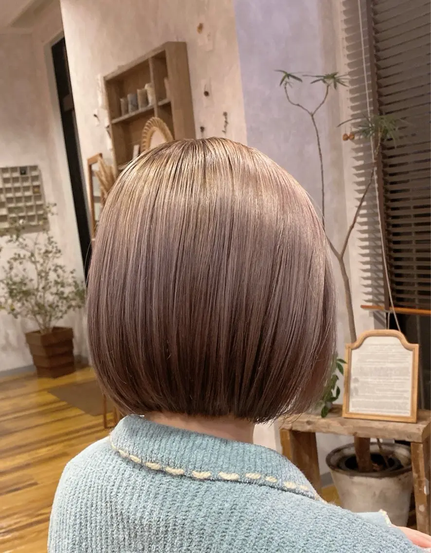 ショート カラー CROCHE クロッシュのヘアスタイル