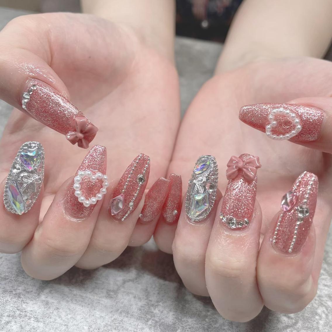 ネイル チークネイル 桜ネイル フラッシュネイル フレンチネイル ジェルネイル ハンドネイル YOSHIOKA船橋 フィルイン♡長さだしのネイルデザイン