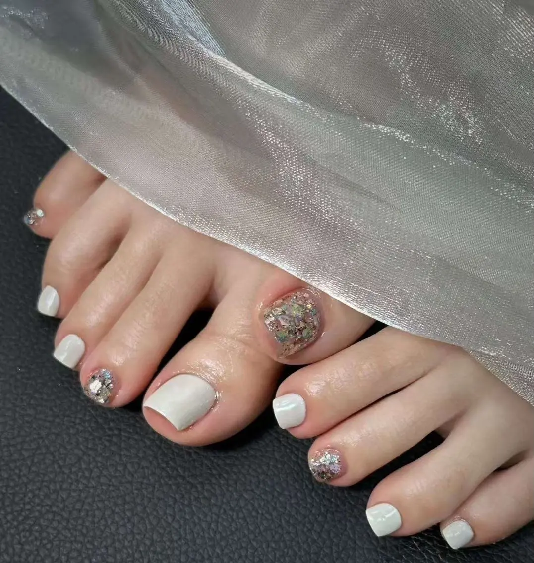 ネイル オーロラネイル フラワーネイル フットネイル フレンチネイル ジェルネイル フットネイル BabyYouMi nailのネイルデザイン