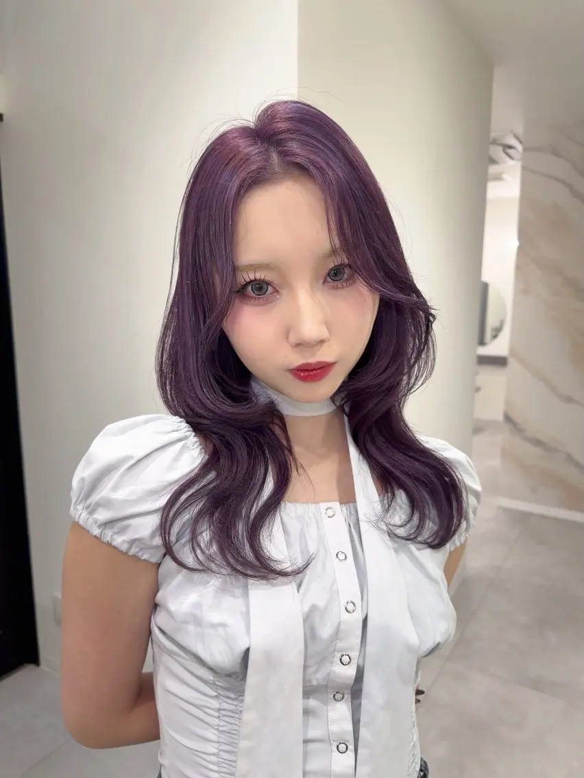 セミロング ヘアカラー トリートメント YOSHINO AIKOのヘアスタイル