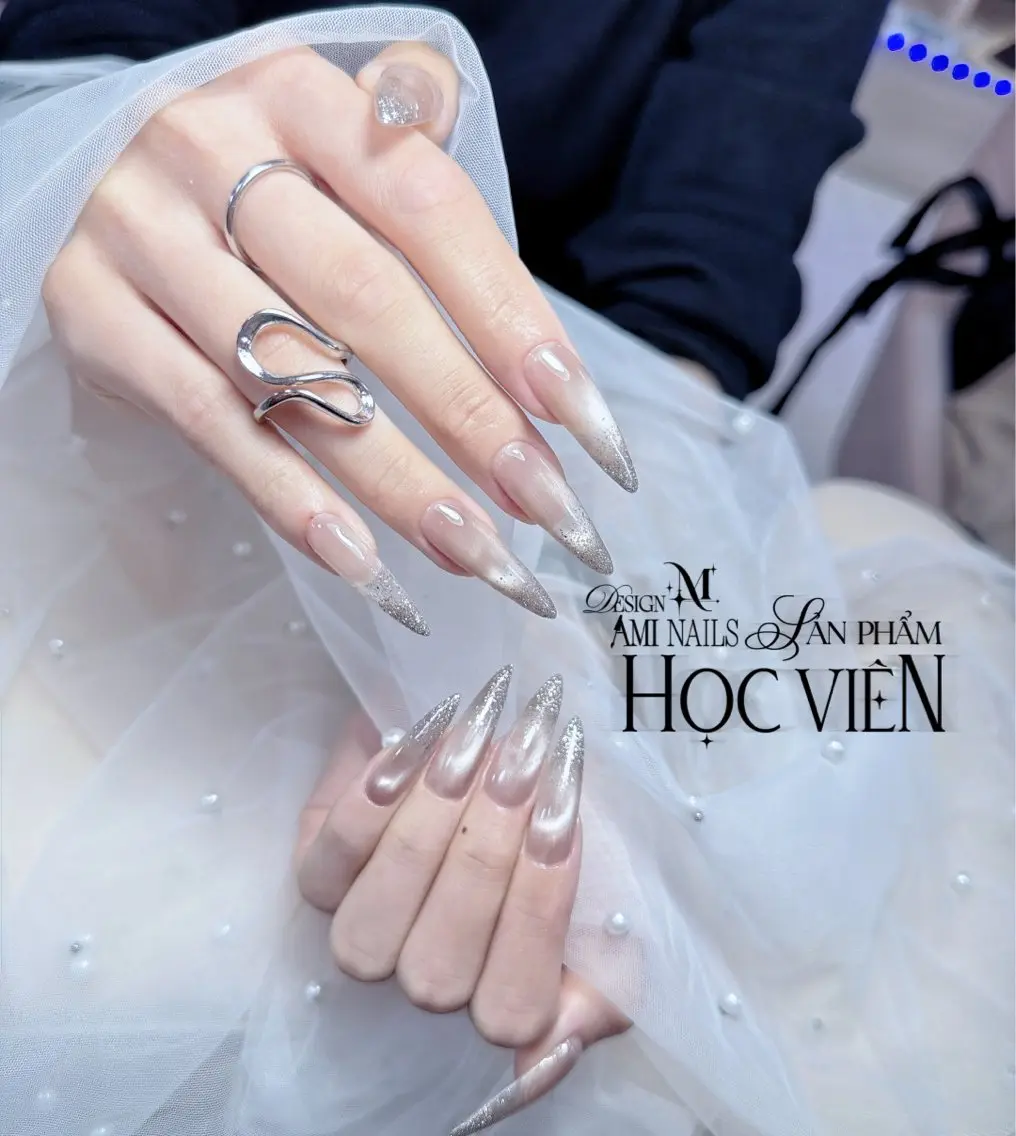 ネイル Ami Nailsのネイルデザイン
