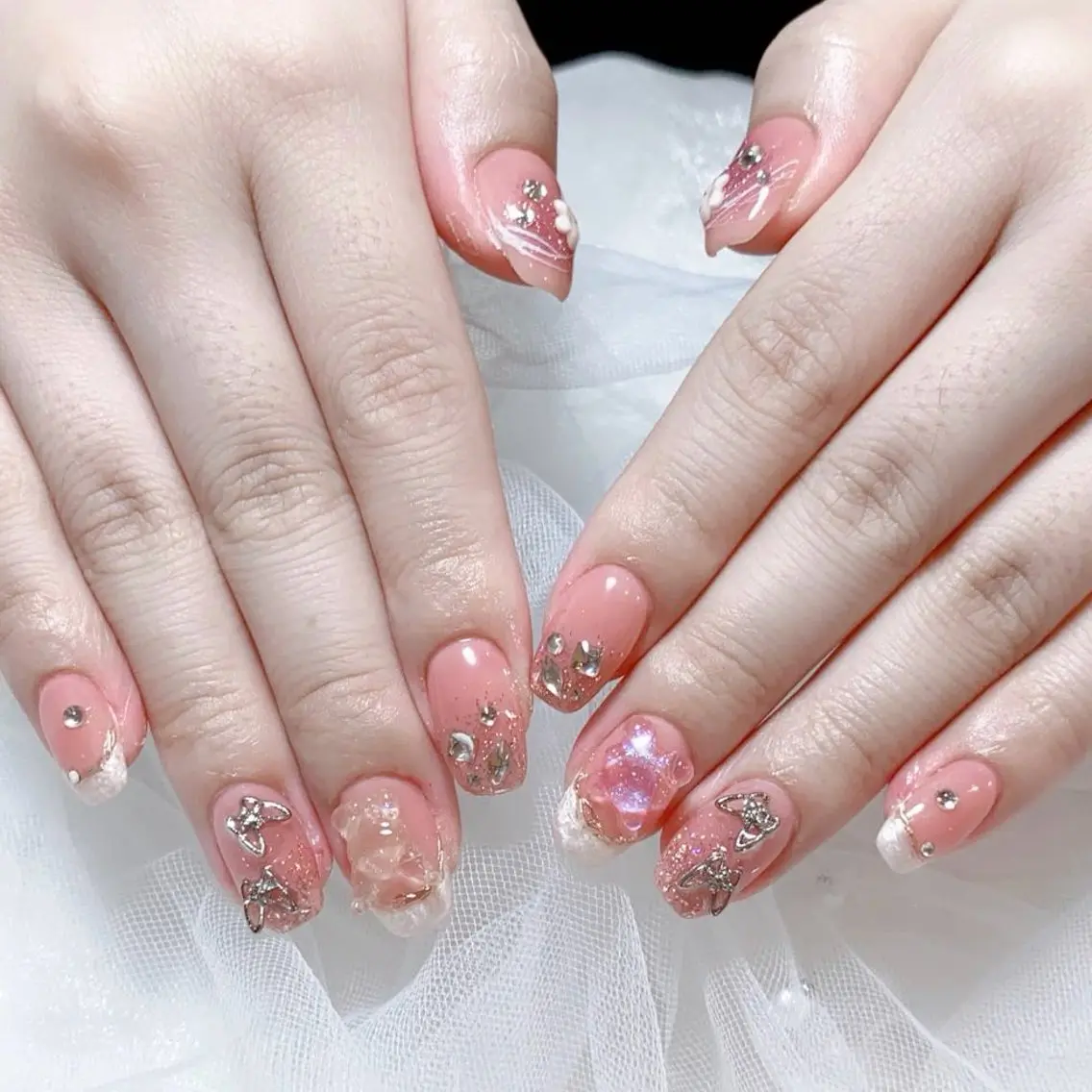 メンズ ネイル メンズ韓国風 アートネイル オーロラネイル ガーリー キラキラネイル ハンドネイル Nail salon 木にいるのネイルデザイン