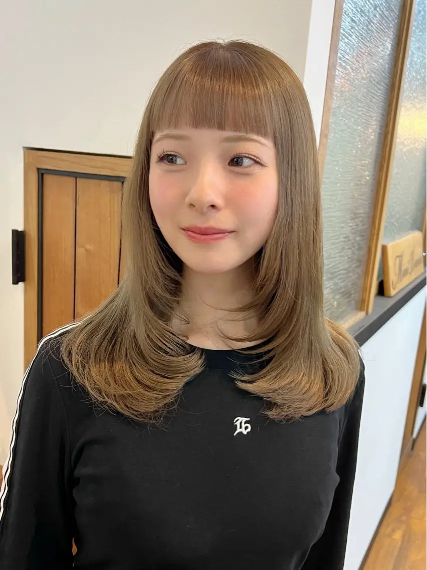 セミロング カラー ❤️Mimi/non ワンカラー❤️のヘアスタイル
