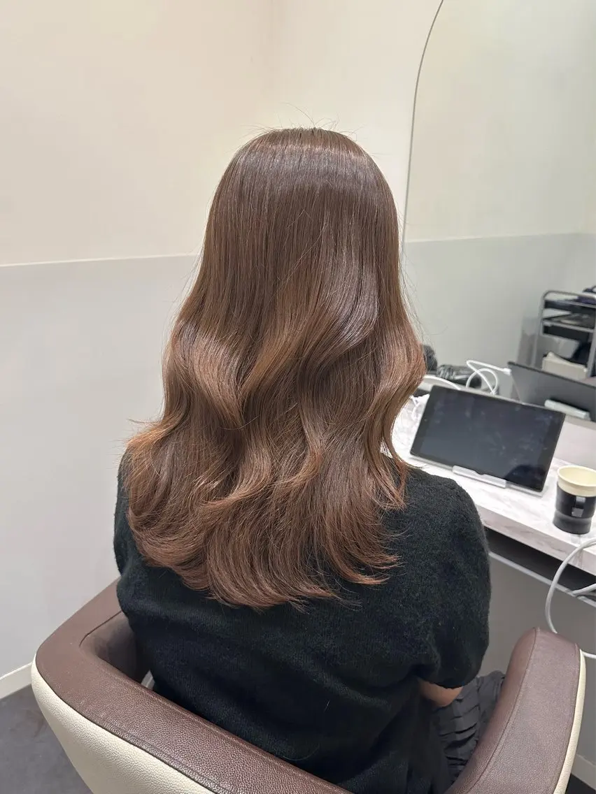 セミロング カラー ベージュカラー ブリーチ ブリーチなしカラー くびれヘア くびれレイヤー 矢野 晃平のヘアスタイル