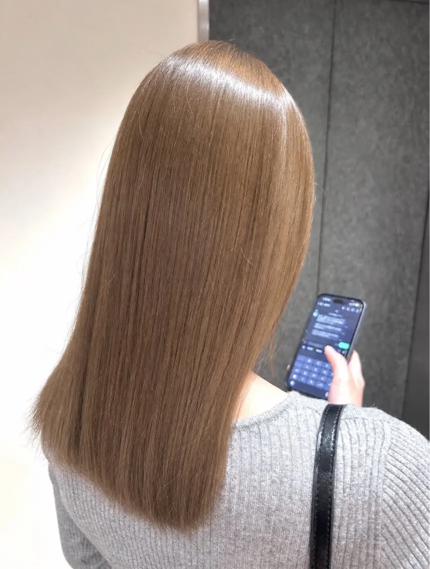 セミロング ヘアカラー 髪質改善カラー/ 透明感カラー🫧のヘアスタイル