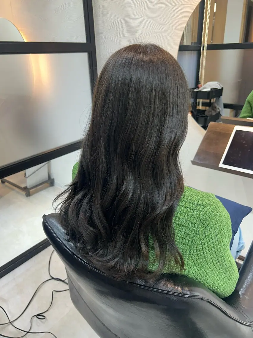 セミロング カラー ベージュカラー オリーブベージュ カット ヘアカラー トリートメント 🤍透明感/韓国風 🤍サクラギヒトミのヘアスタイル