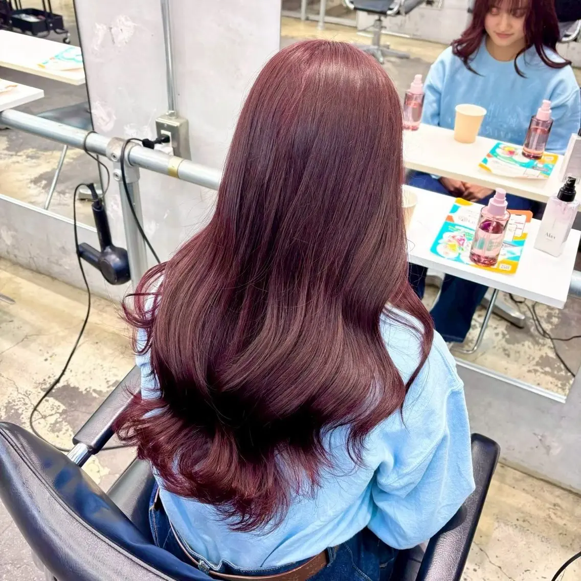 ロング カラー ヘアカラー トリートメント 縮毛矯正✨/レイヤー /艶カラー✨レオンのヘアスタイル