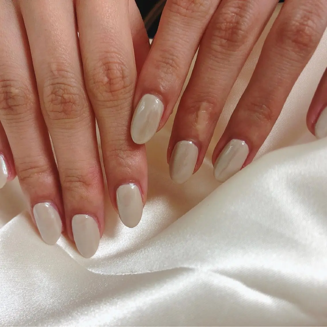 ネイル ワンカラーネイル ハンドネイル mogunail &blowのネイルデザイン