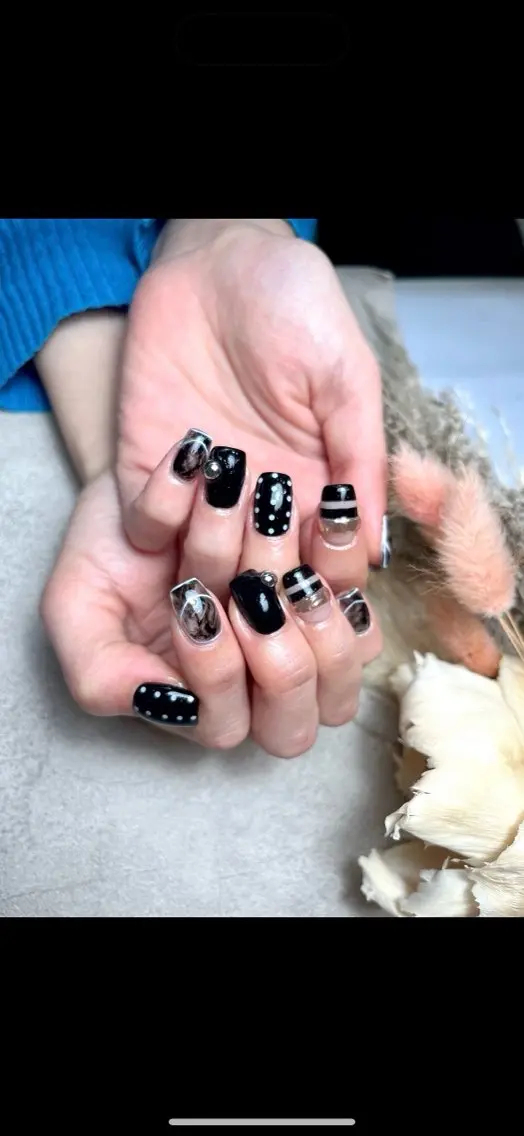 ネイル ドット ジェルネイル 持ち込み ニュアンスネイル オフィスネイル Pooky nailsのネイルデザイン
