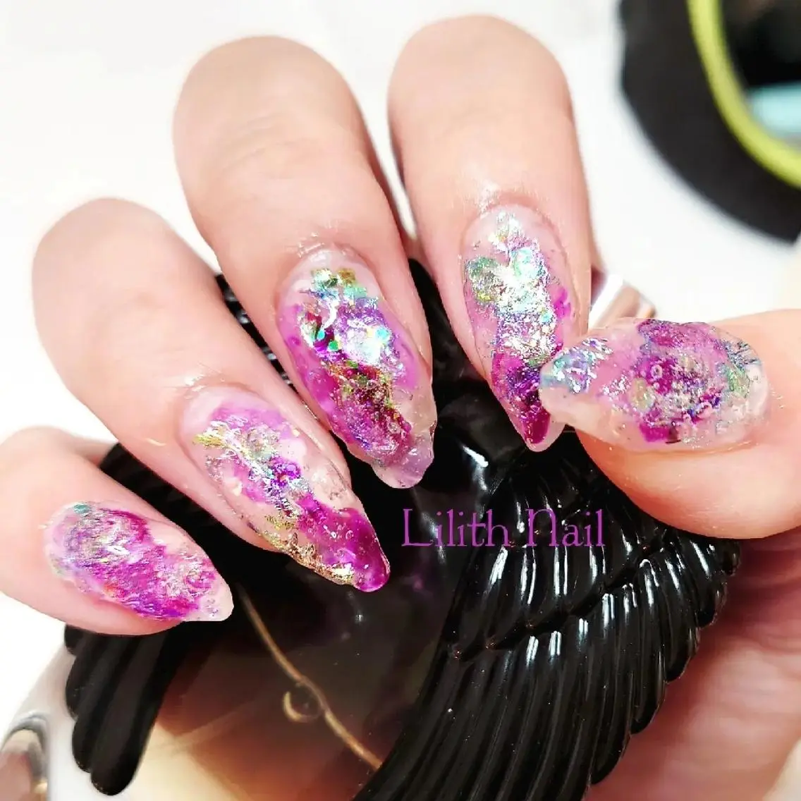 ネイル オーロラネイル ジェルネイル グリーン 氷ネイル・うるうるネイル キラキラネイル ハンドネイル Lilith Nailのネイルデザイン