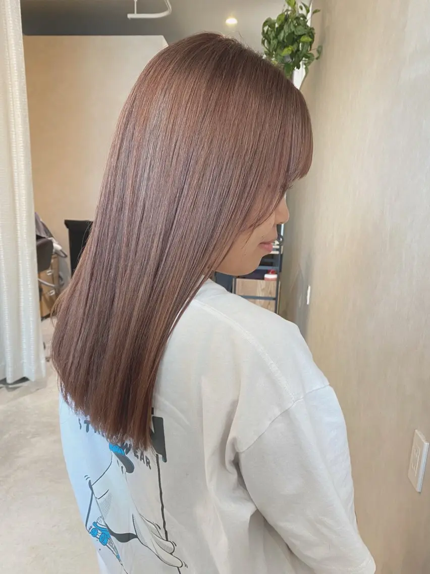 ロング カラー ベージュカラー ピンクカラー ピンクベージュ ヘアカラー 羽田 希のヘアスタイル