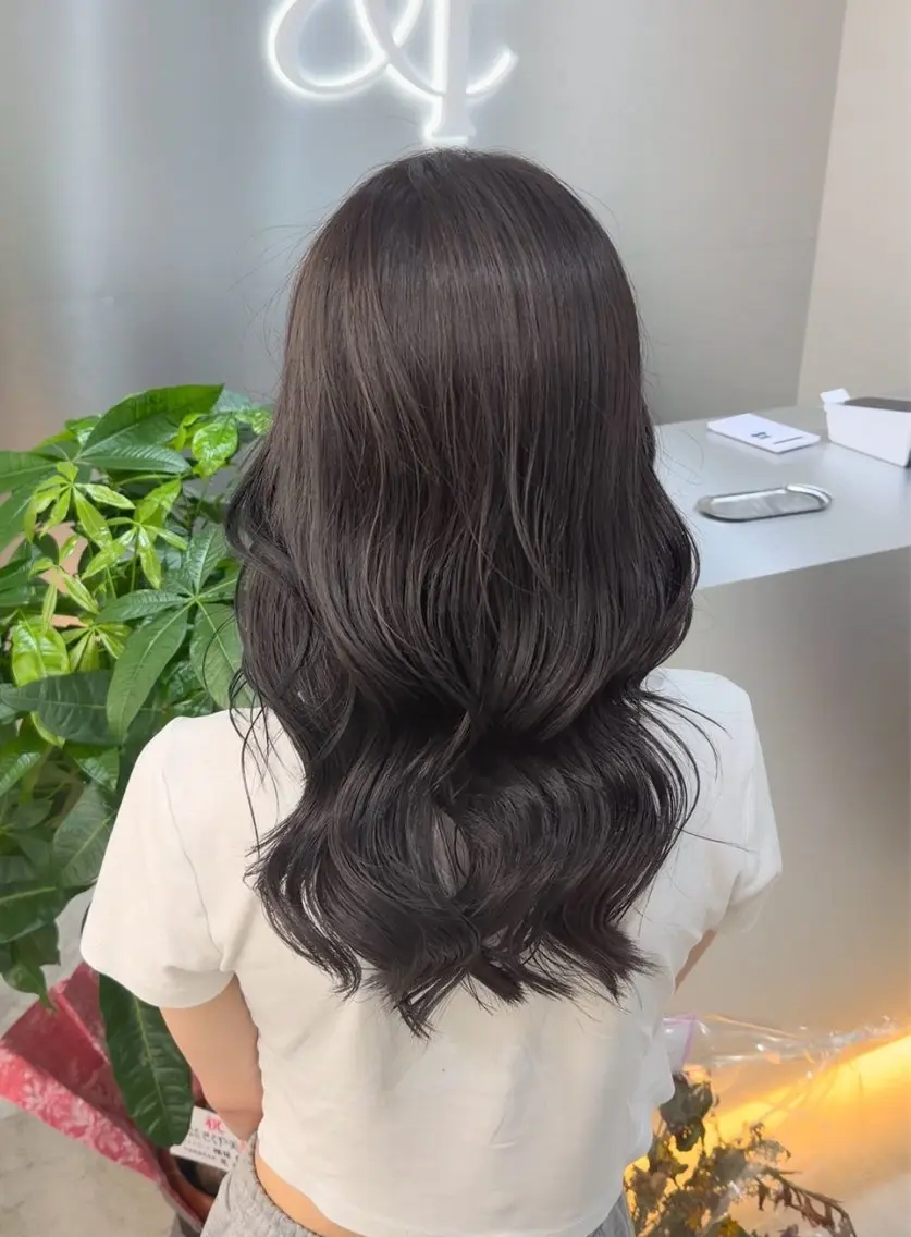 セミロング 髪質改善 トリートメント ヘアカラー トリートメント 飯星/池袋/透明感 カラー/縮毛矯正特化のヘアスタイル