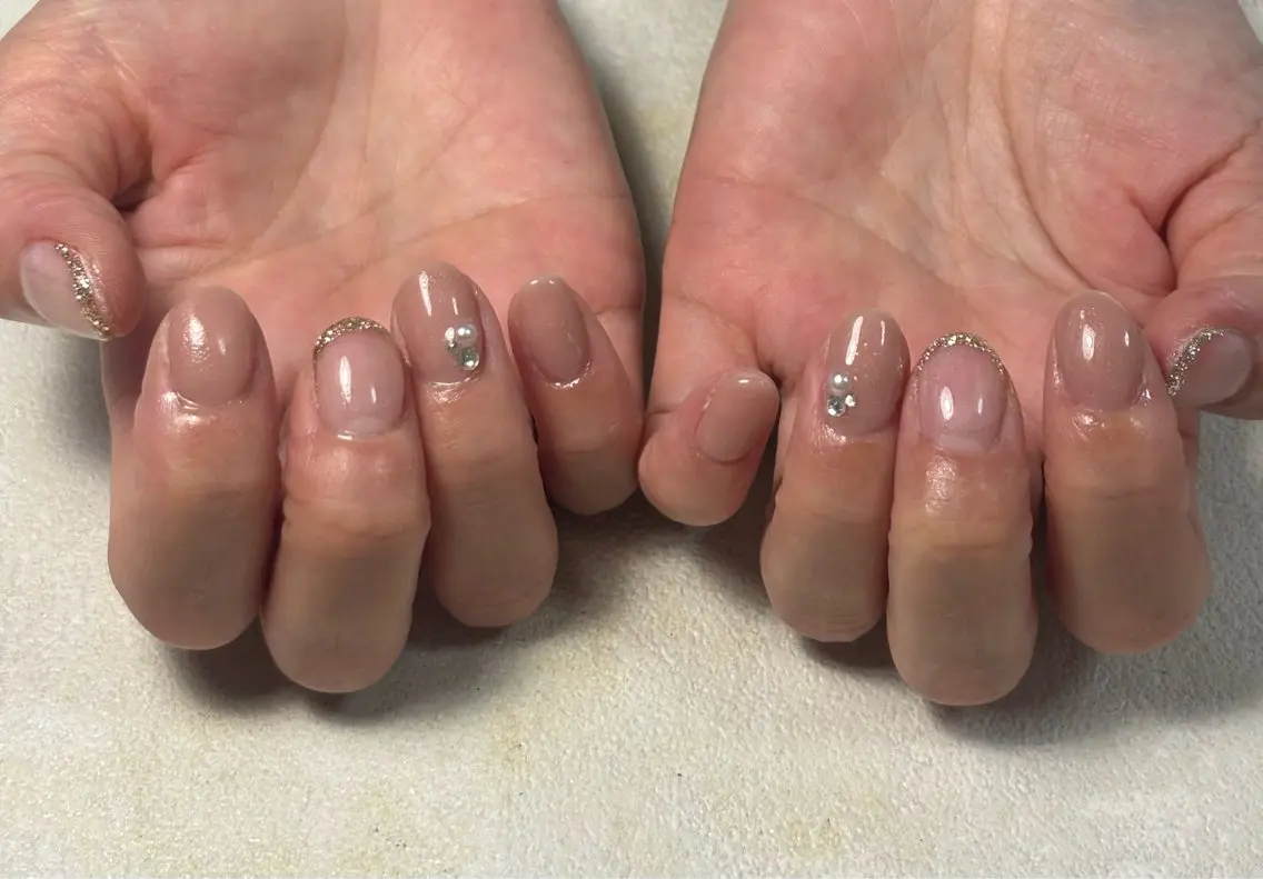 ネイル オーロラネイル フットネイル フレンチネイル ジェルネイル マグネットネイル ハンドネイル kiki nail たまプラーザのネイルデザイン