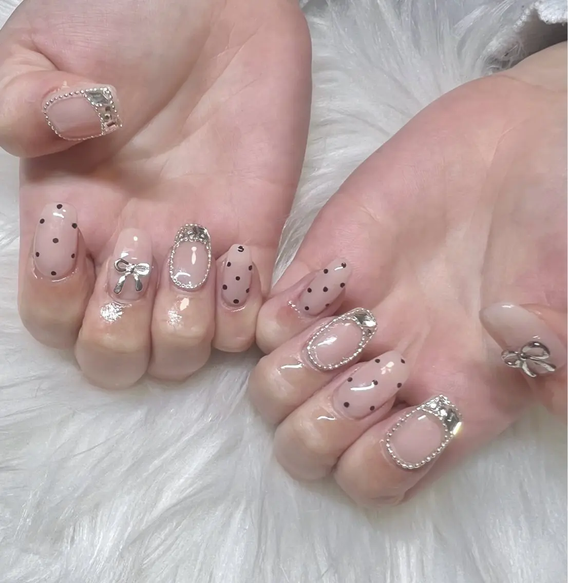 ネイル ドット ハンドネイル CHARME 🤎〔RINA〕のネイルデザイン