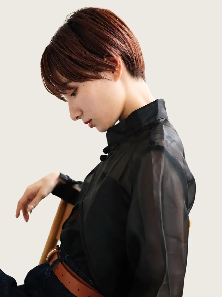 ショート カラー KOHNO/レイヤー と垢抜けヘアのヘアスタイル