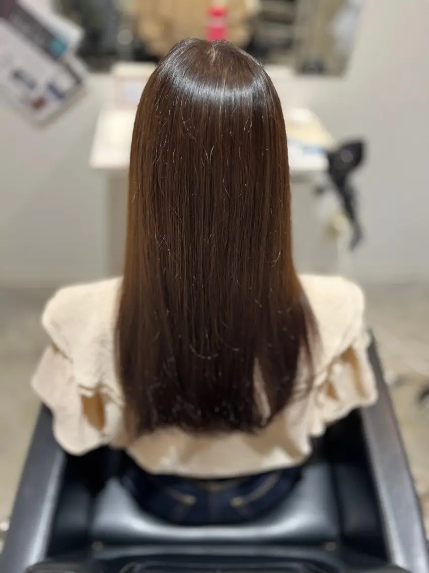 ロング ヘアカラー 星田 沙耶奈のヘアスタイル