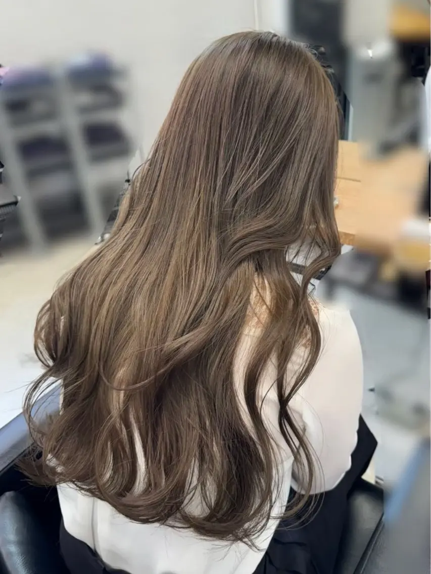 ロング カラー ヘアアレンジ ゆめか🦋 /似合わせカラー💖のヘアスタイル