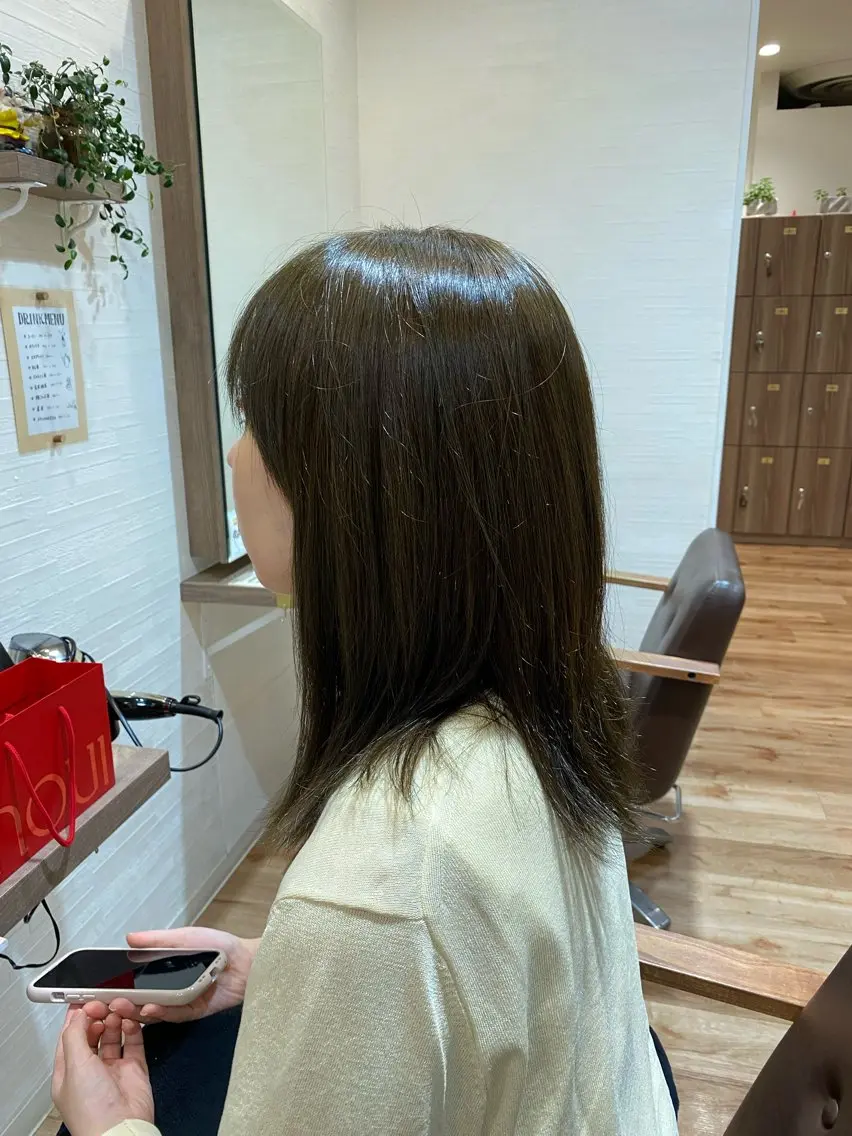 セミロング イシカワ ユウタのヘアスタイル