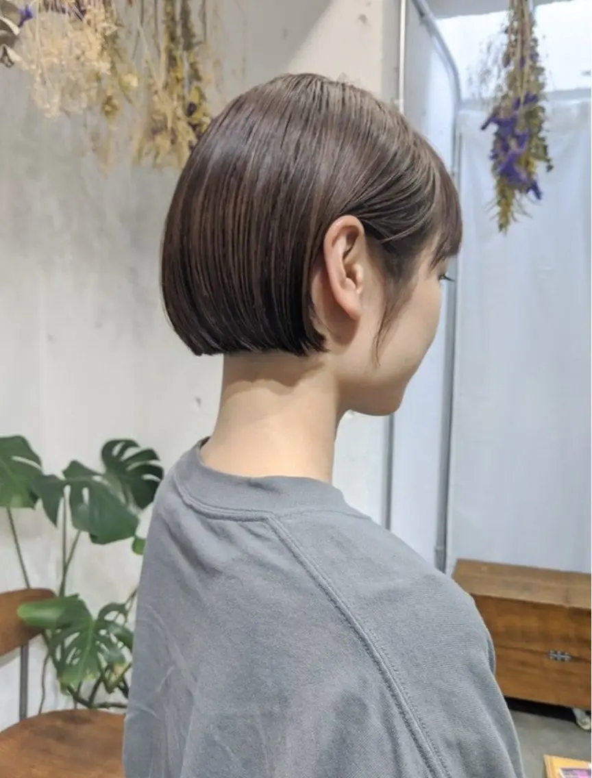 ショート nacoハイトーン ベージュ🎀のヘアスタイル