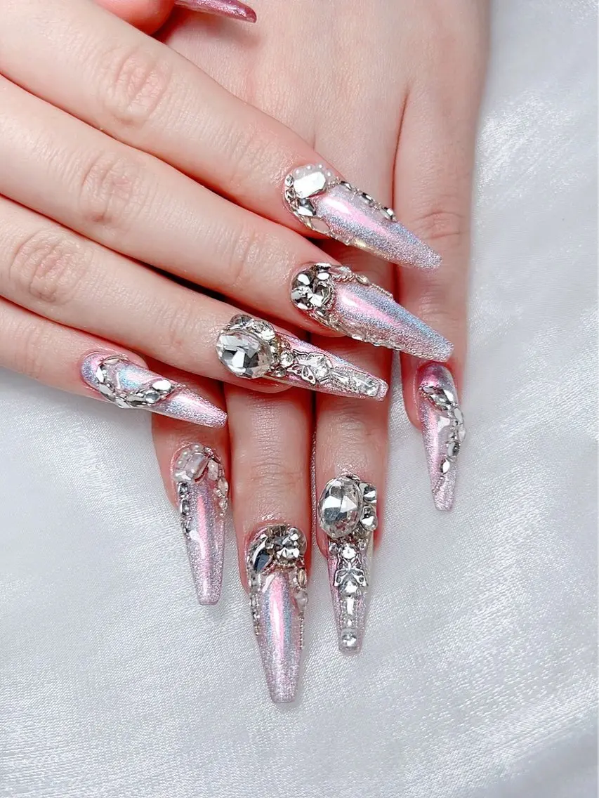 ネイル 🎀M nails✨ ビューティーのネイルデザイン
