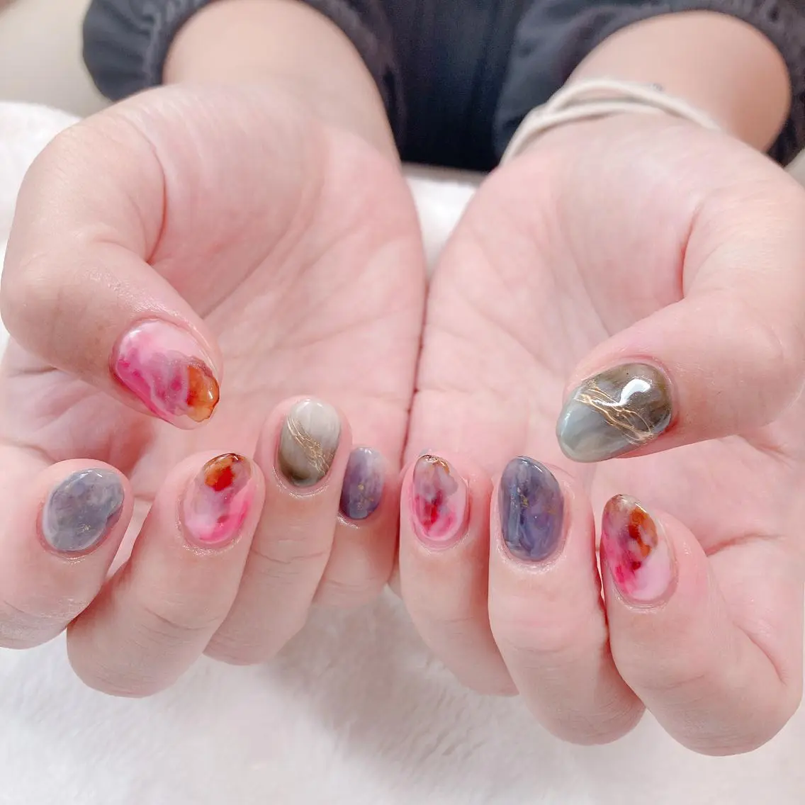 ネイル ハンドネイル 根津 綾子のネイルデザイン