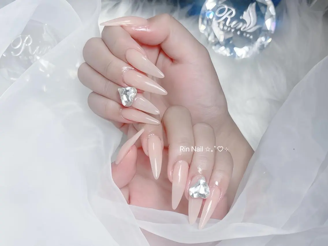 ネイル べっ甲ネイル チークネイル フラッシュネイル フラワーネイル フットネイル ハンドネイル Rin Nail Shinokuboのネイルデザイン