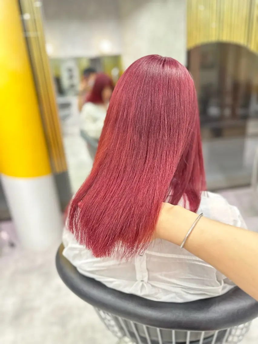 ミディアム カラー ブリーチ レッドカラー DAIKIベージュ 🍂レイヤーカットのヘアスタイル