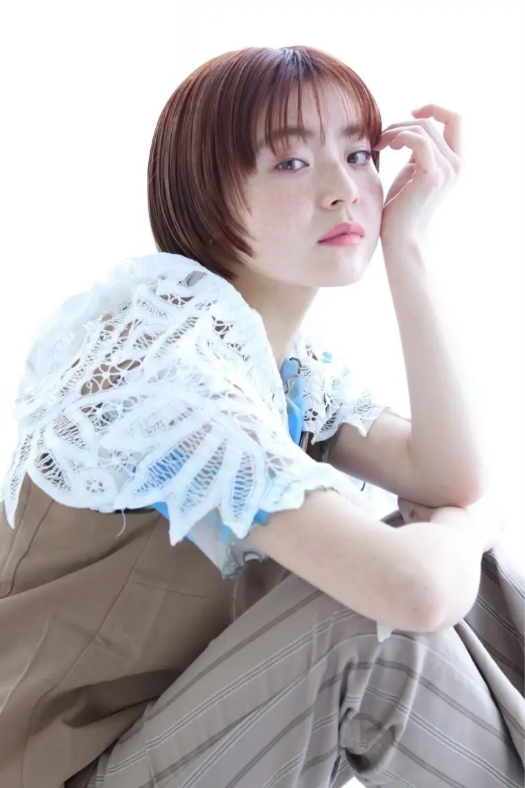ショート 﨑山莉里香🎀 カラーモデル募集のヘアスタイル