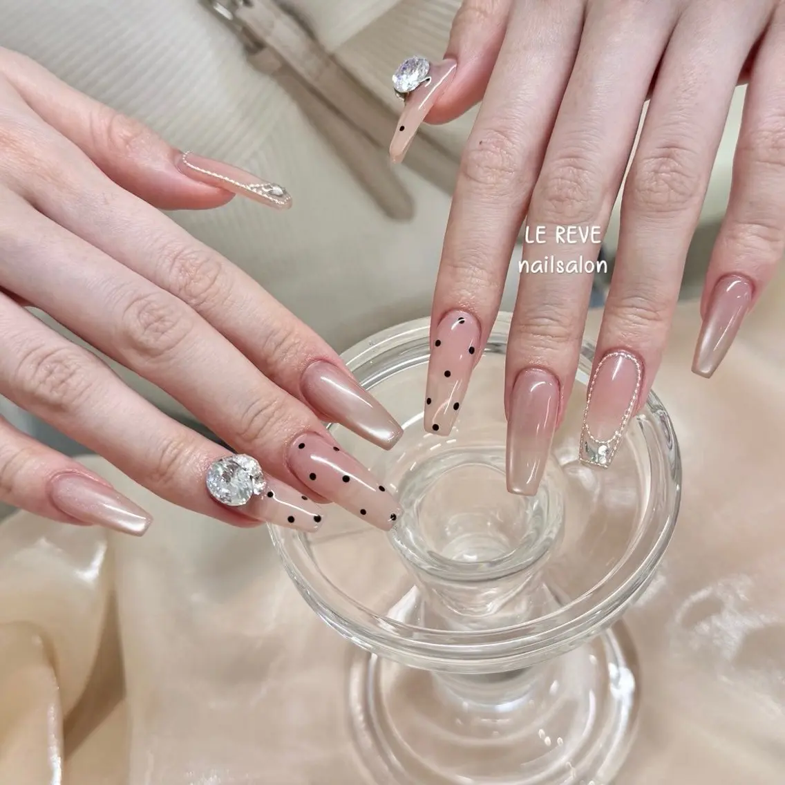 ネイル 韓国ネイル ニュアンスネイル シンプルネイル 春ネイル ワンホンネイル LE REVE nailsalonのネイルデザイン